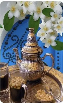 Odada yemek servisi