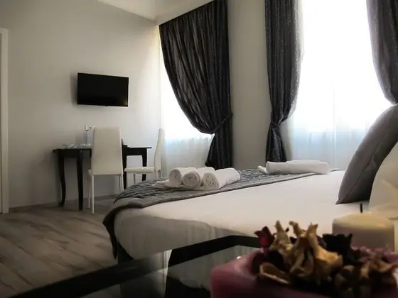 Junior Süit, Jakuzi