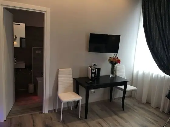 Junior Süit, Jakuzi