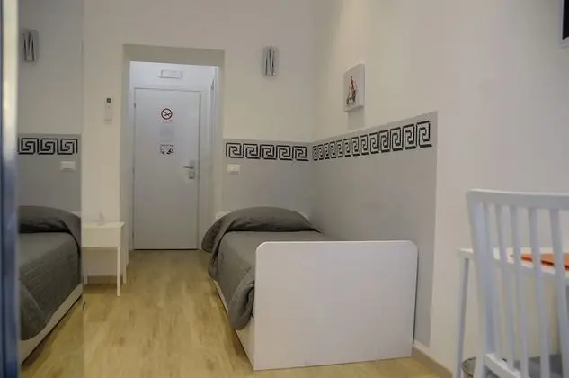 Oda, 1 Tek Kişilik Yatak (#4 Sprint)