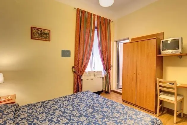 Standard Tek Büyük veya İki Ayrı Yataklı Oda, 1 Çift Kişilik Yatak, Sigara İçilmez