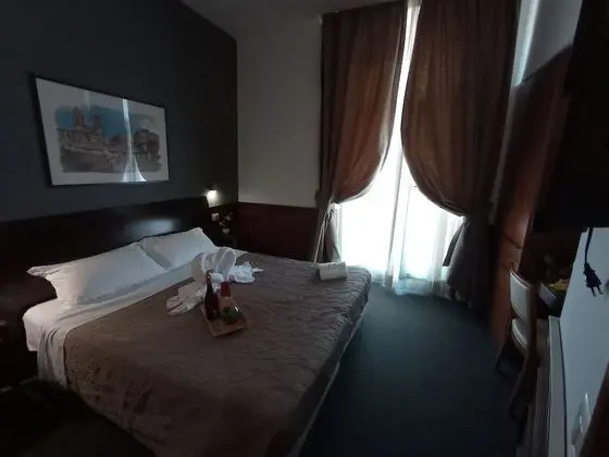 Classic Tek Büyük veya İki Ayrı Yataklı Oda