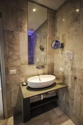 Deluxe Tek Büyük Yataklı Oda, Özel Banyo