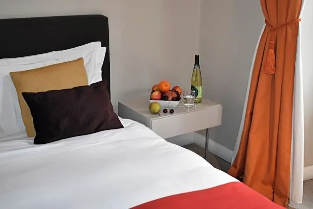 Standard Tek Büyük veya İki Ayrı Yataklı Oda, Özel Banyo