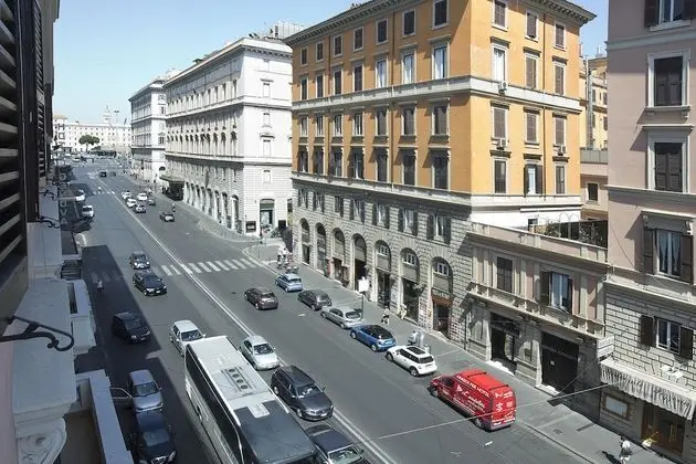 Comfort Süit, Sıcak Su Havuzu