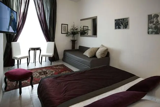 Tek Büyük Yataklı Oda