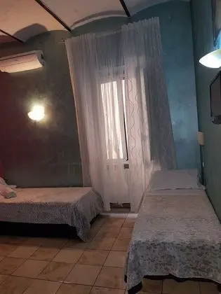 Ortak Ranzalı Oda, Karma Ranzalı Oda, Özel Banyo