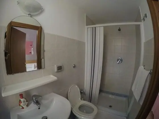 Ortak Ranzalı Oda, Karma Ranzalı Oda, Özel Banyo
