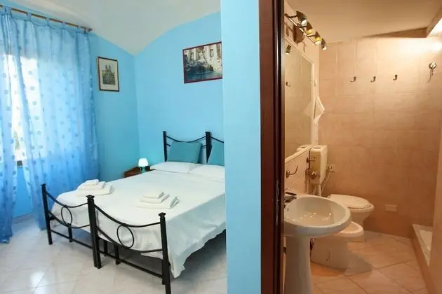 Deluxe Tek Büyük veya İki Ayrı Yataklı Oda, Banyolu/Duşlu