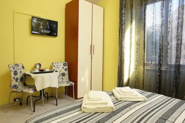 Tek Büyük Yataklı Oda, Ortak Banyo