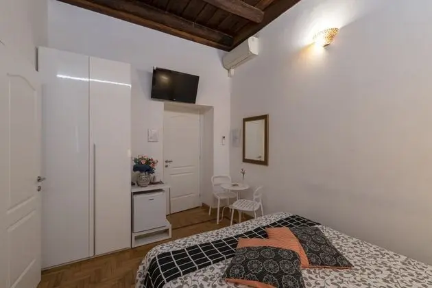 Tek Büyük veya İki Ayrı Yataklı Oda