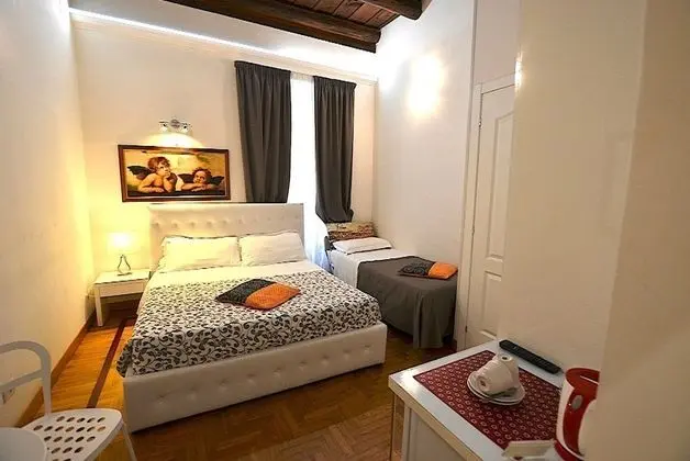 Üç Kişilik Oda