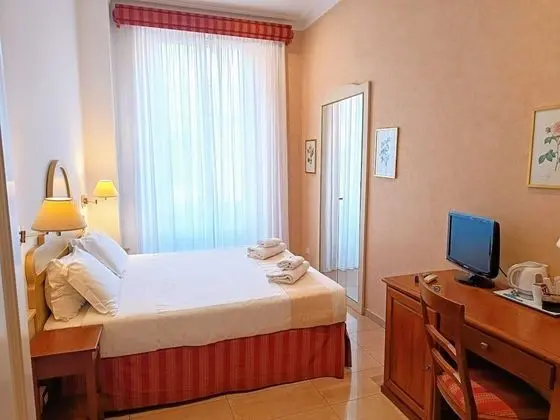 Tek Büyük veya İki Ayrı Yataklı Oda