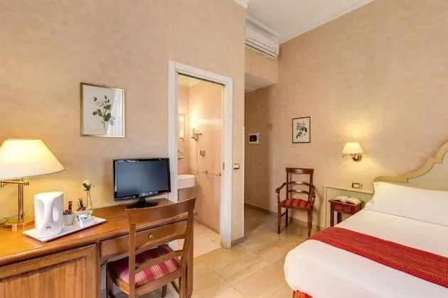 Tek Büyük Yataklı Oda