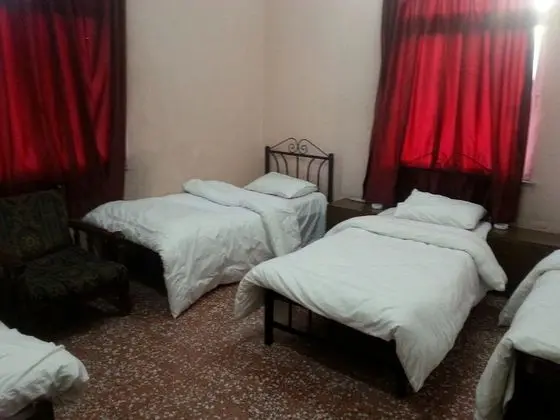 Standard Dört Kişilik Oda, Birden Çok Yatak