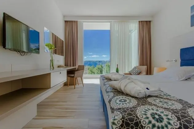 Superior Suite with Sea View