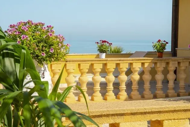 Terrace Triple Room