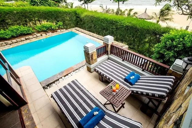 Beachfront Pool Villa