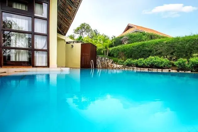 Beachfront Pool Villa