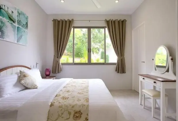 Villa, 4 Yatak Odası, Kişiye Özel Havuzlu