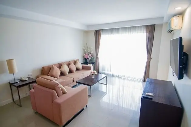 Studio Connecting Room