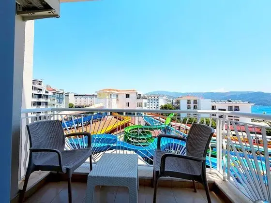 https://images.odamax.com/img/1920x1080/odamax/image/upload/Romance_Beach_Hotel_202607191305582_IMG_3262.jpg