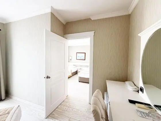 https://images.odamax.com/img/1920x1080/odamax/image/upload/Romance_Beach_Hotel_202607191321066_IMG_3290.jpg