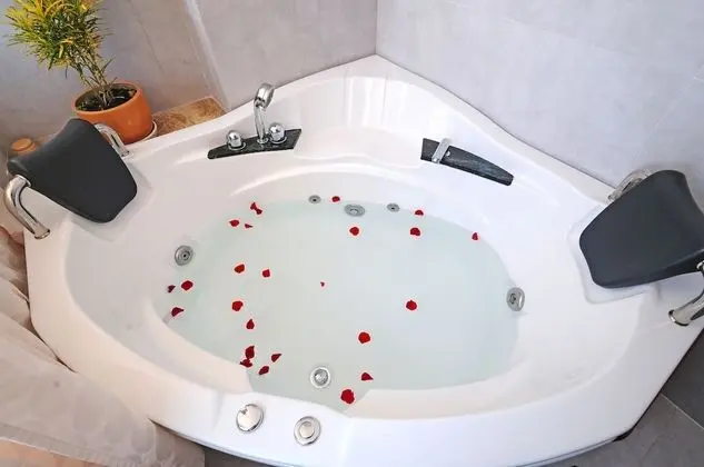 Süit (Romance)