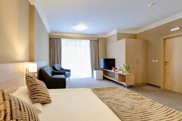 Family Tek Büyük Yataklı Oda