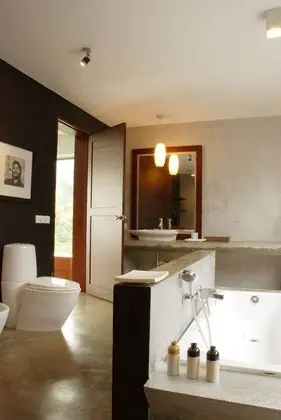 Deluxe Süit, 1 En Büyük (King) Boy Yatak, Engellilere Uygun, Dağ Manzaralı (Clouds)