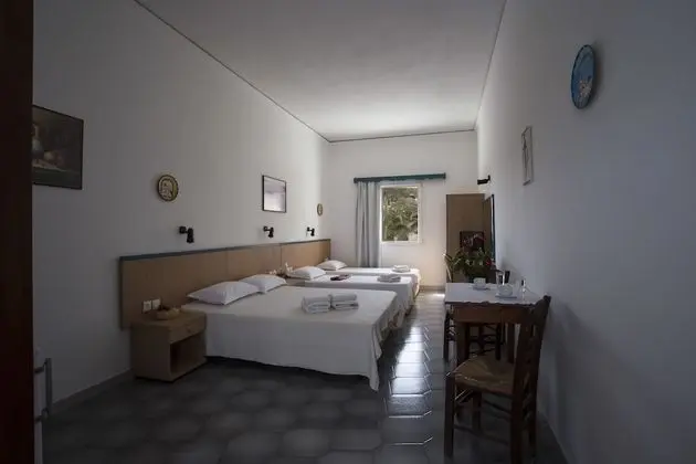 Üç Kişilik Oda, Deniz Manzaralı