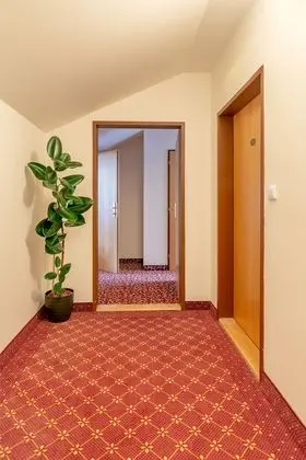 Standard Dört Kişilik Oda, 2 Yatak Odası (attic)