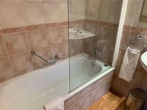 Tek Büyük veya İki Ayrı Yataklı Oda