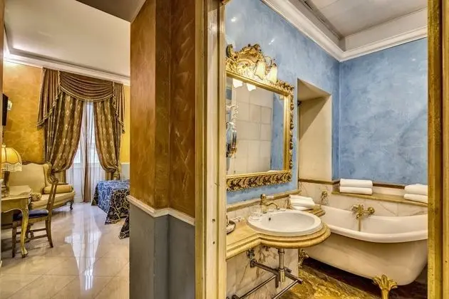 Classic Oda, 2 Büyük (Queen) Boy Yatak