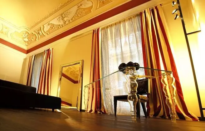 Luxury Süit, Şehir Manzaralı
