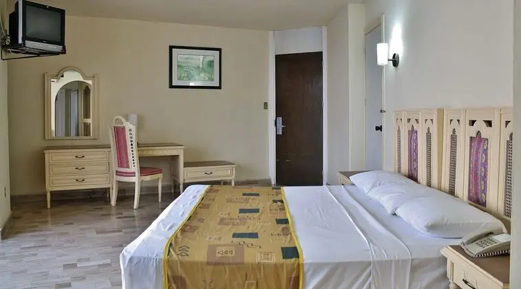 1 Çift ​​kişilik Yatak King Size Bed