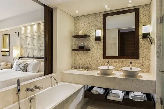 Deluxe Oda, 2 Tek Kişilik Yatak, Balkon, Bahçe Manzaralı