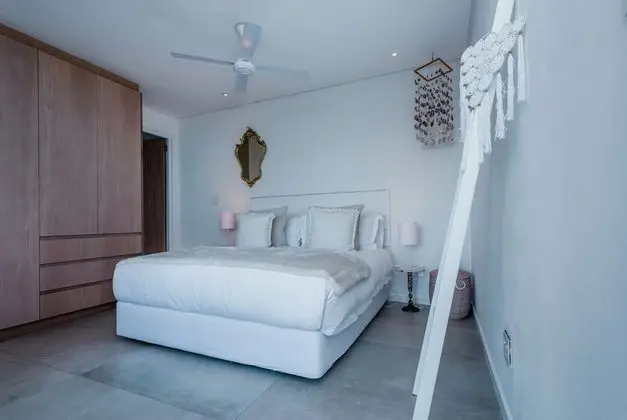 Luxury Tek Büyük Yataklı Oda