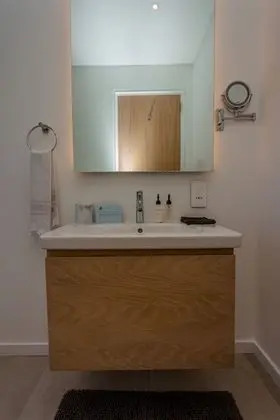 Luxury Tek Büyük Yataklı Oda