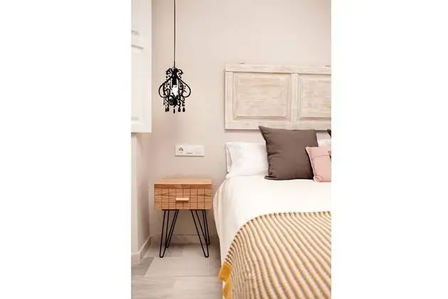 Romantic Stüdyo (II)