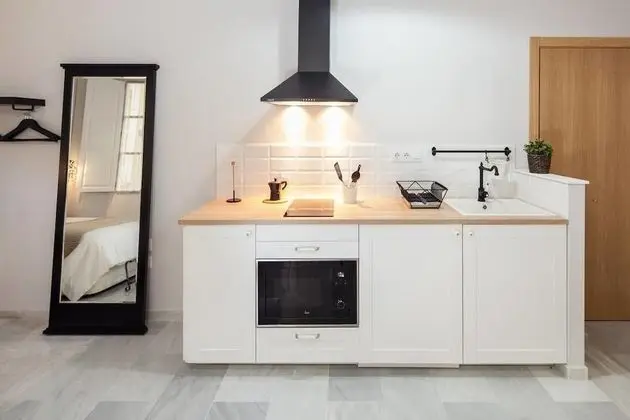 Romantic Stüdyo (II)