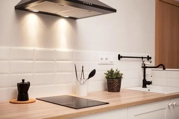 Romantic Stüdyo (II)