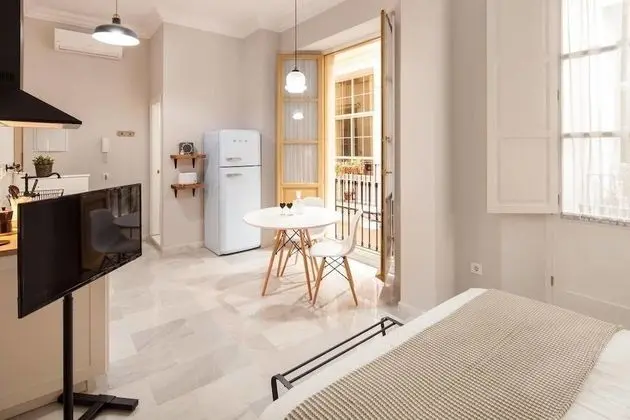 Romantic Stüdyo (II)