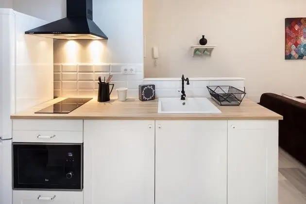 Romantic Stüdyo (III)