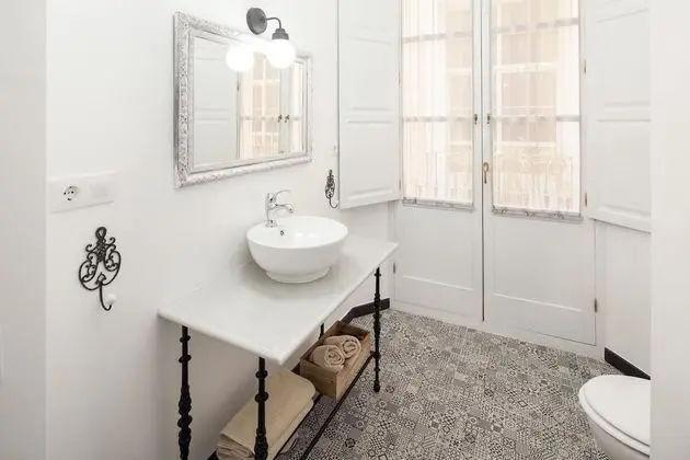 Romantic Stüdyo (III)