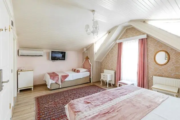 Triple, Şehir Manzaralı