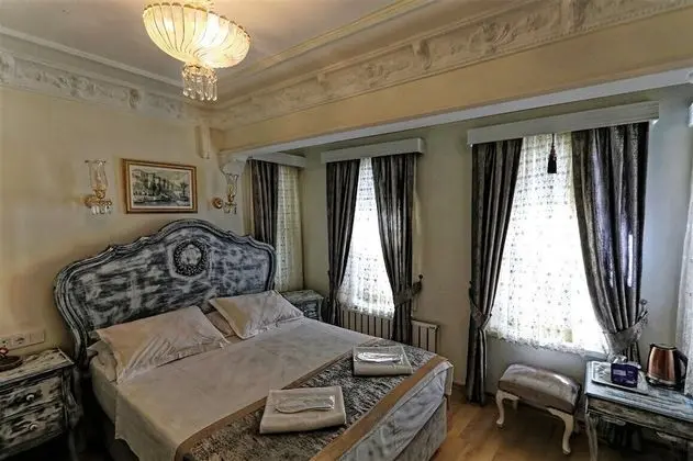 Standard Tek Büyük veya İki Ayrı Yataklı Oda
