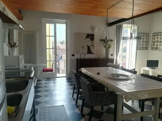 Ev, 2 Yatak Odası, Sigara İçilebilir, Balkon