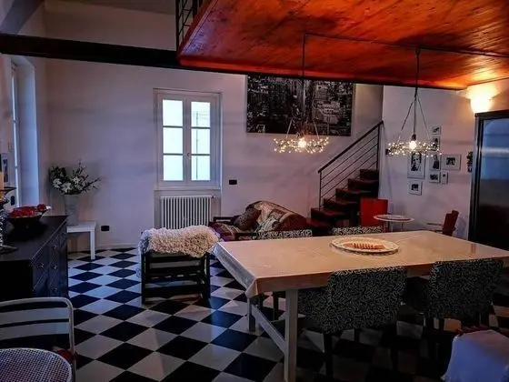 Ev, 2 Yatak Odası, Sigara İçilebilir, Balkon