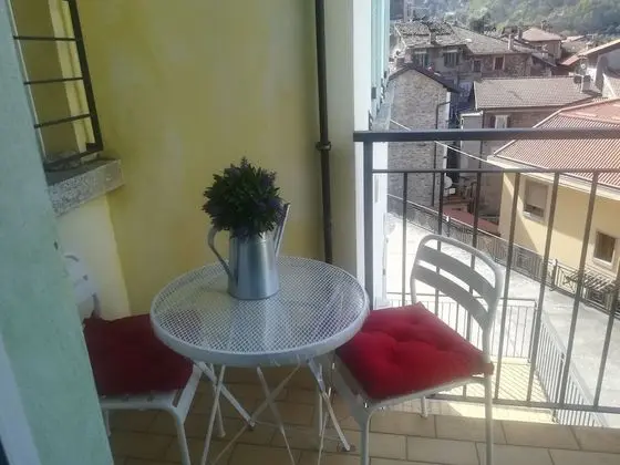 Ev, 2 Yatak Odası, Sigara İçilebilir, Balkon